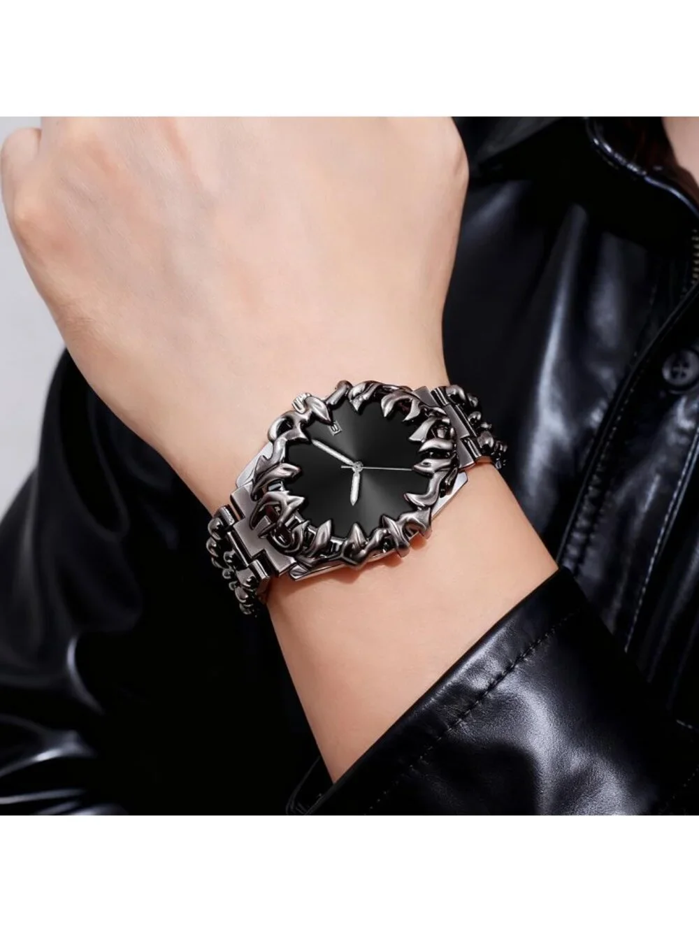 Men's Black Quartz Gothic Claw Unique Stainless Steel Luminous Waterproof Watch
